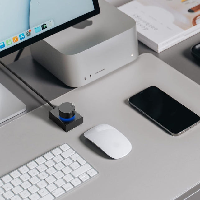 Geekria USB Volume Adjustment Knob with Rotate Volume Adjustment & One Key Mute Function, Pc/Phone Audio Remote Volume Control Adapter Support Win 7, 8, 10, Vista, MAC, Android (5FT / 1.5M Cord)