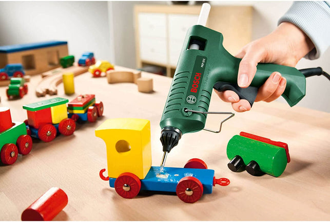 Bosch 200W Electric Hot Glue Gun with 1 X 11Mm Glue Stick, for Craft, DIY, Repair (PKP 18 E). Made in Europe