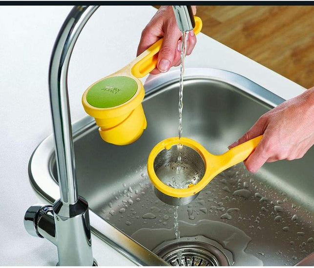 Joseph Joseph 20101 Helix Citrus Juicer Ergonomic Twist-Action Hand Press Stainless Steel, Yellow - The Gadget Collective