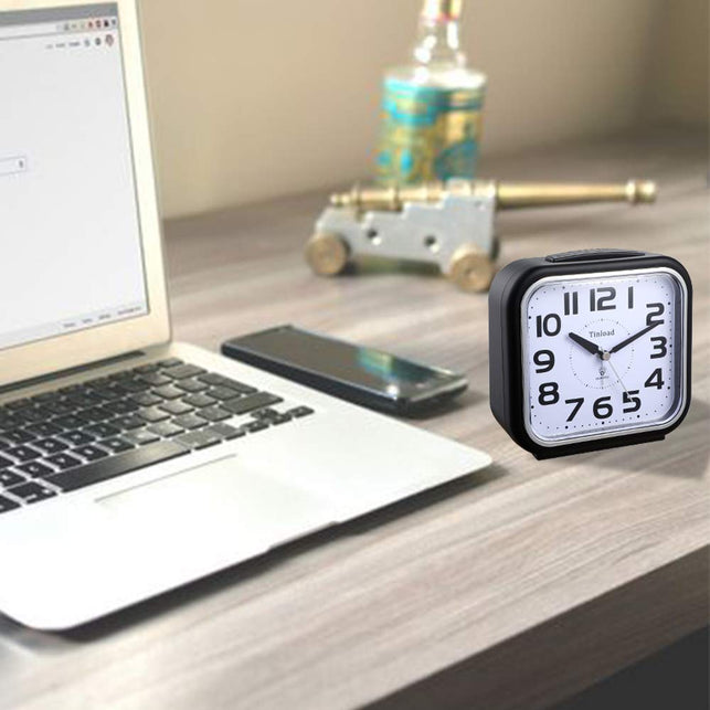 Tinload 5.5" Silent Analog Alarm Clock Non Ticking, Gentle Wake, Beep Sounds, Increasing Volume, Battery Operated Snooze and Light Functions, Easy Set - The Gadget Collective